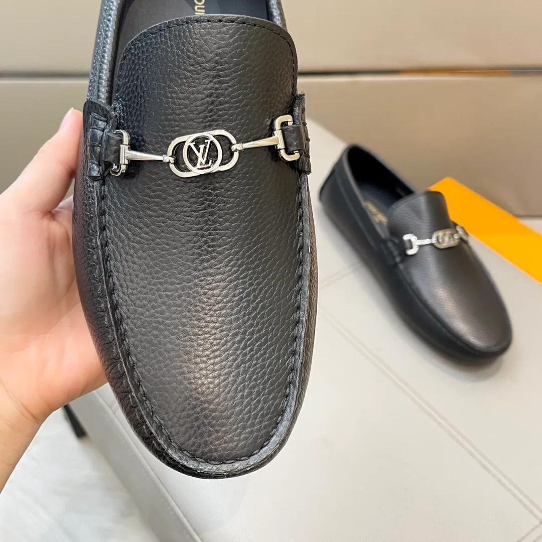 Factory price: 460💰LV men's beanie shoes 2025 official website synchronized <market top version> cowhide grain ➕ black cow lining original packaging. Size 38-45